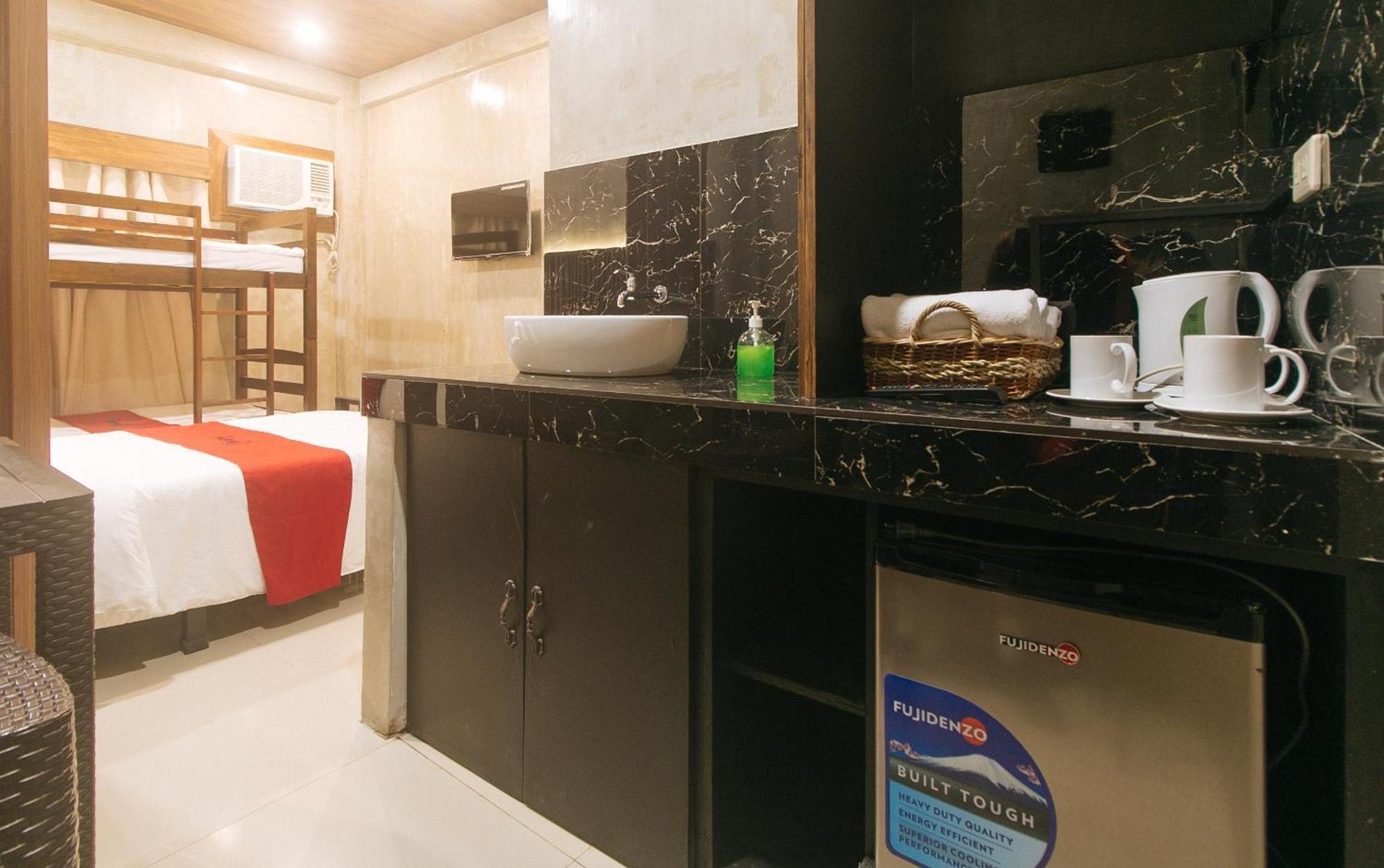 RedDoorz at MBB Room NAIA 2 Paranaque City Zewnętrze zdjęcie