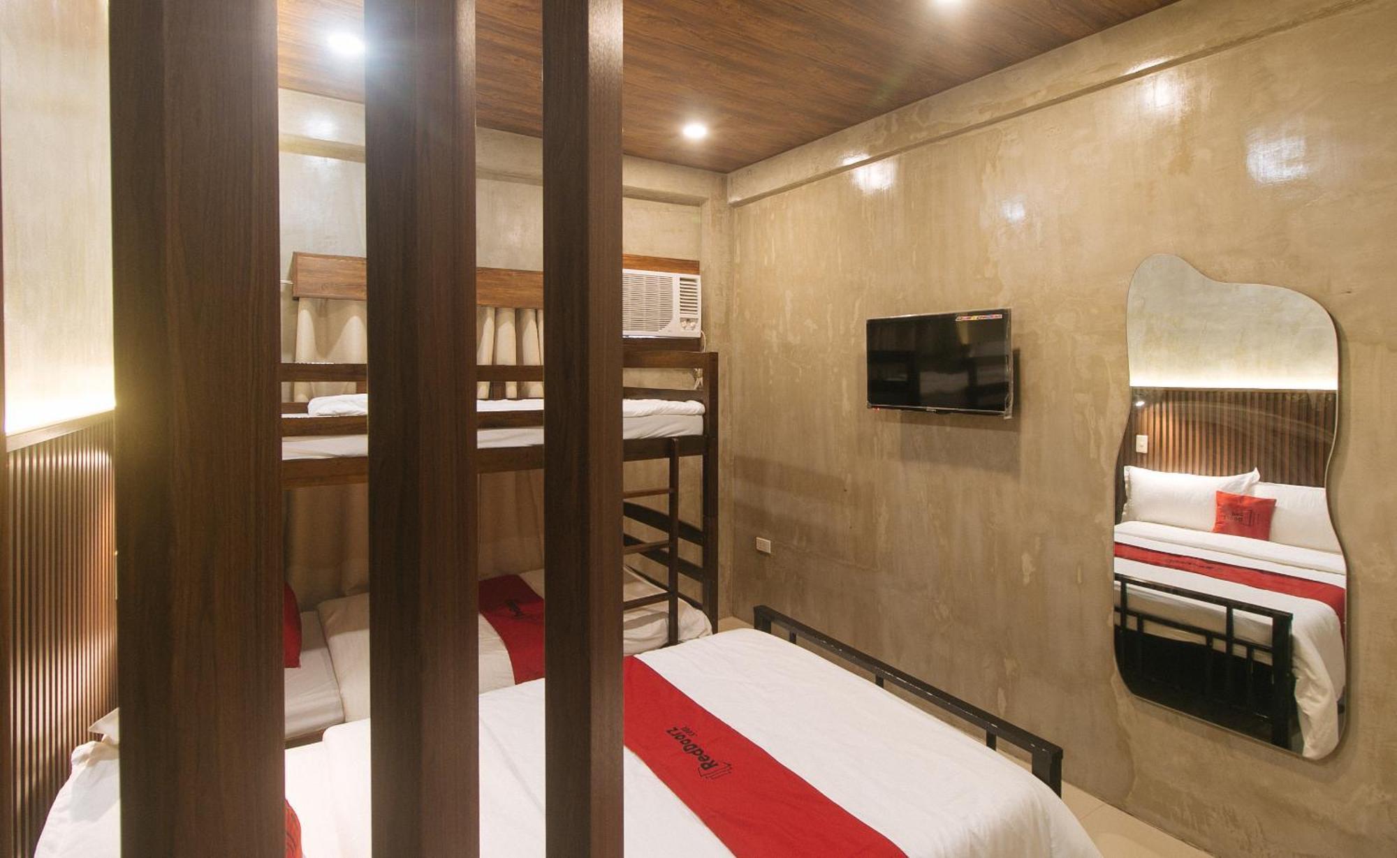RedDoorz at MBB Room NAIA 2 Paranaque City Zewnętrze zdjęcie