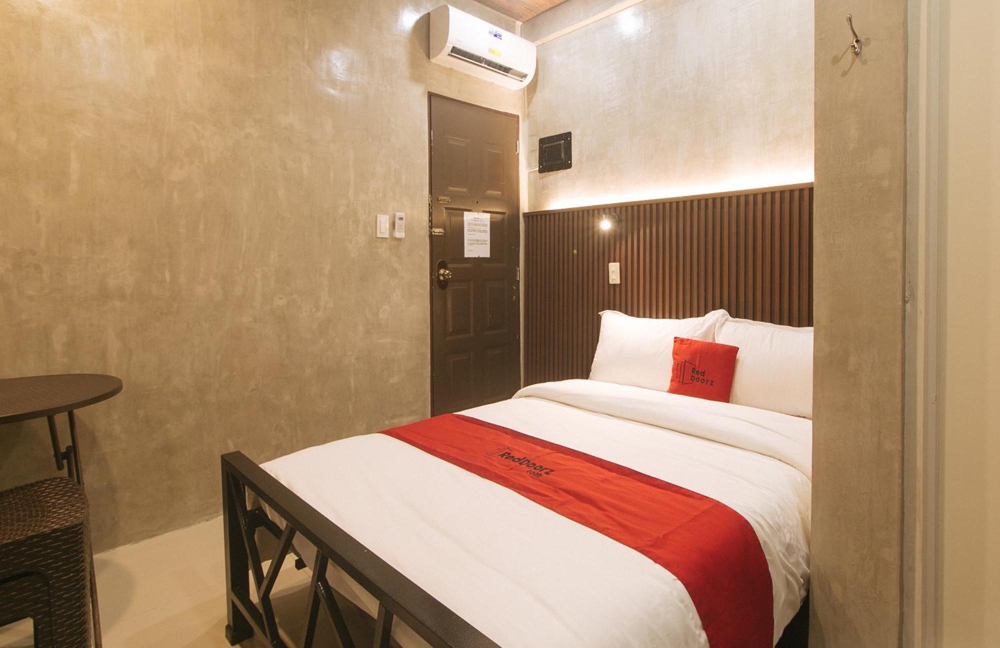 RedDoorz at MBB Room NAIA 2 Paranaque City Zewnętrze zdjęcie
