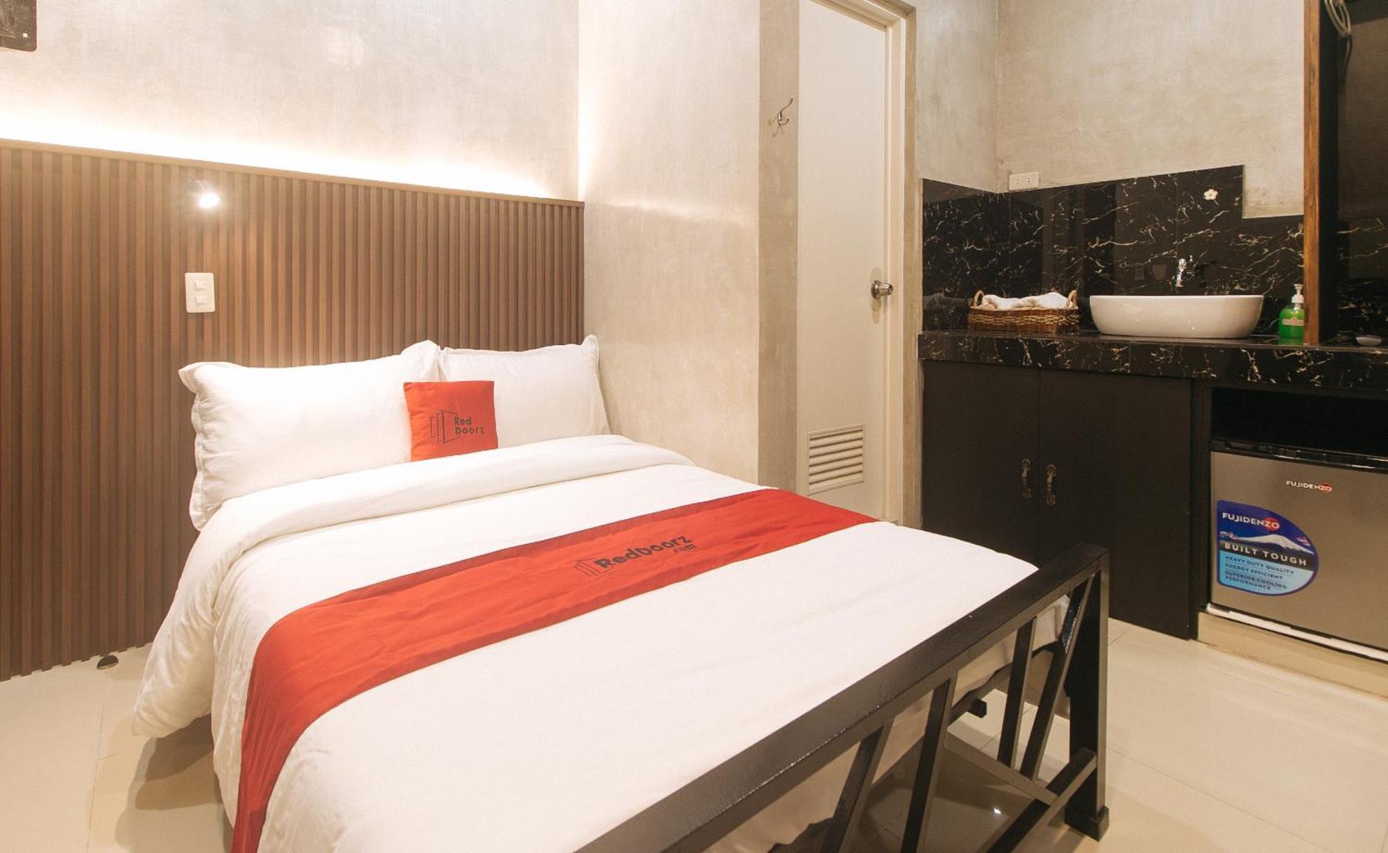 RedDoorz at MBB Room NAIA 2 Paranaque City Zewnętrze zdjęcie
