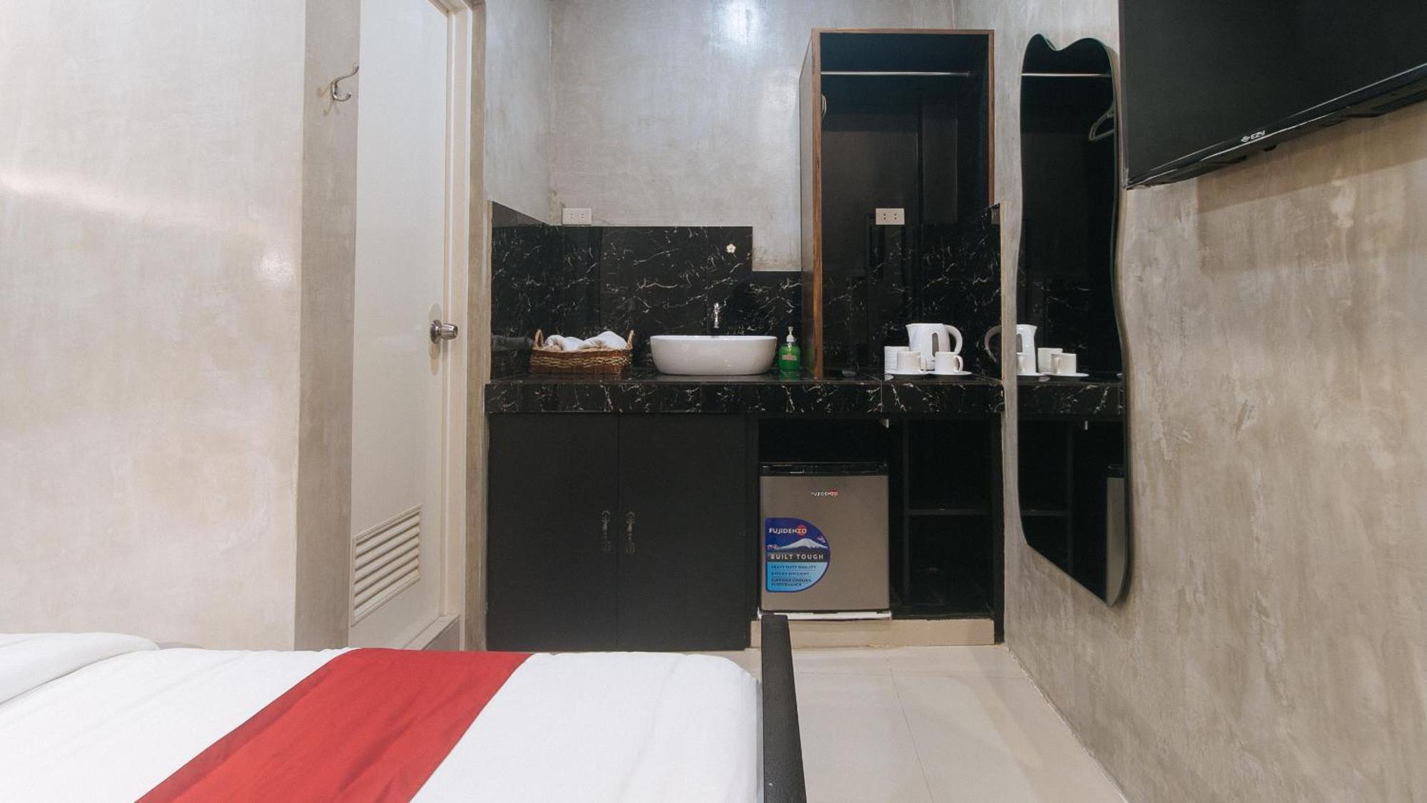 RedDoorz at MBB Room NAIA 2 Paranaque City Zewnętrze zdjęcie